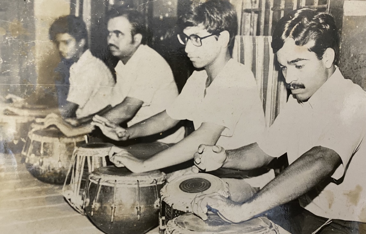 Tabla Students practicing during their lectures, towards right corner is Resp. Jagdish Sonawane who is still keeping the flag high. 